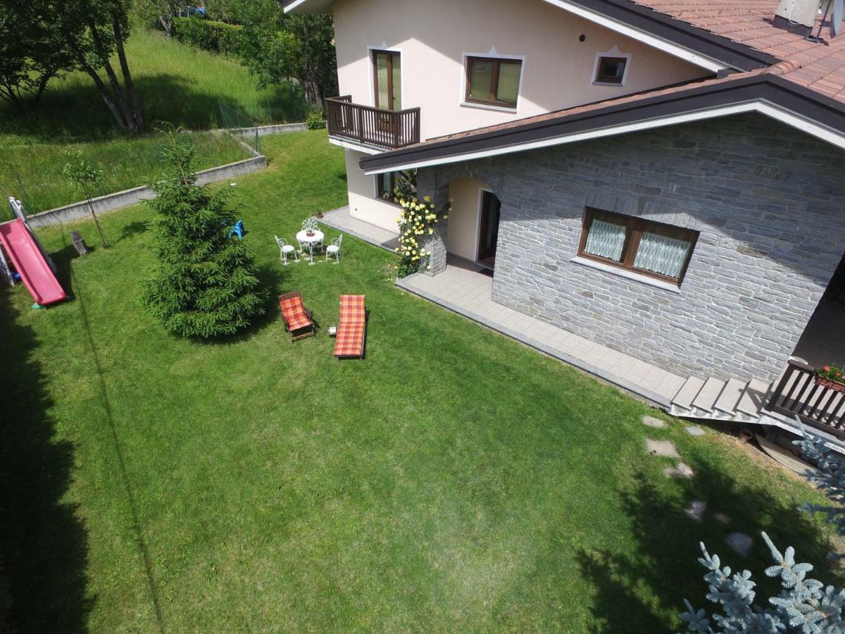 Le Joli Rosier Bed & Breakfast Nus Exterior photo